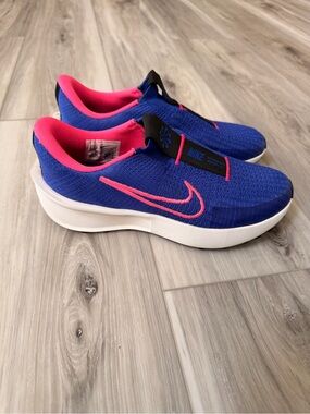 Nike Interact Run EasyOn Slip-On Running Shoes Blue Pink Women’s 7